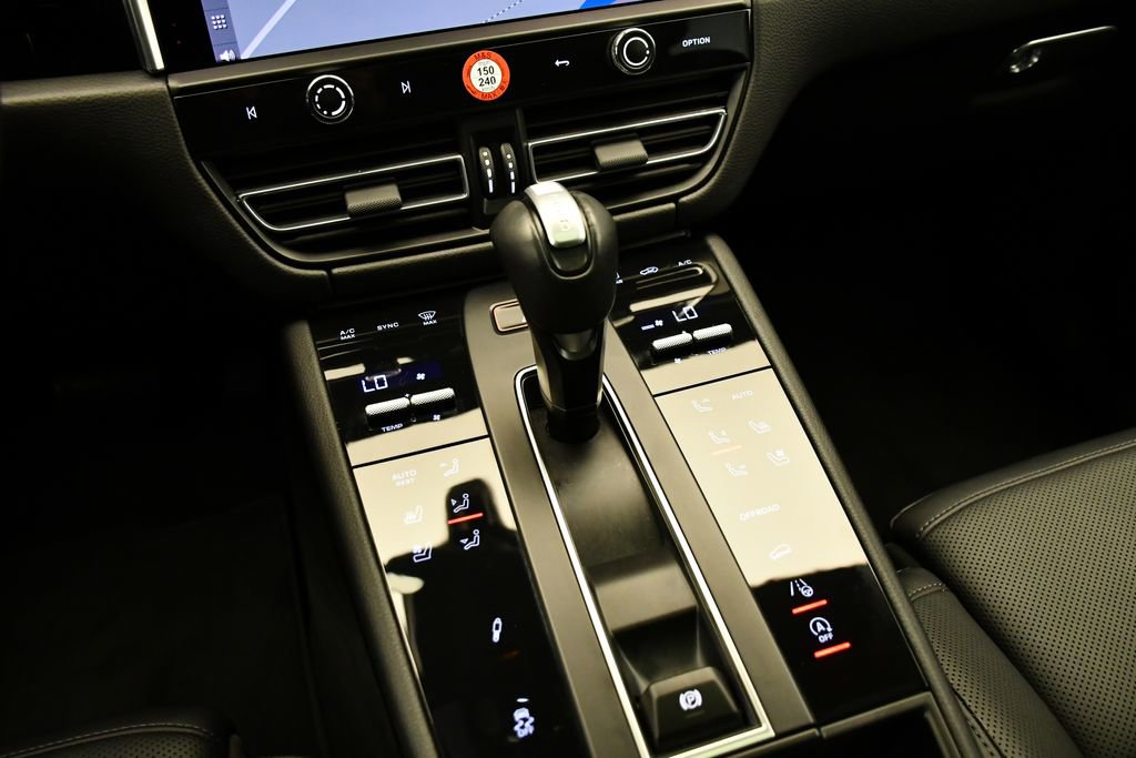 Used 2024 Porsche Macan S image 34