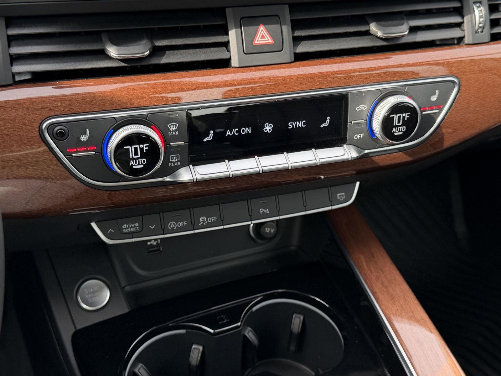 Used 2023 Audi A4 2.0T Premium w/ Convenience Package image 22