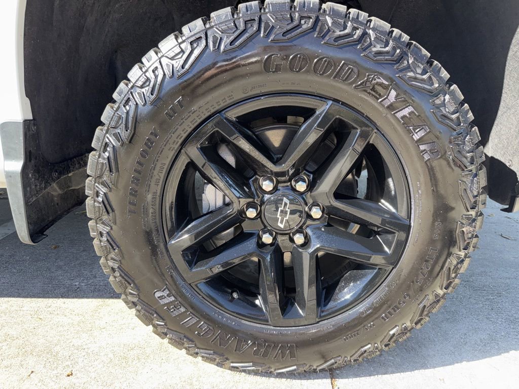 Used 2025 Chevrolet Silverado 1500 Custom Trail Boss AWD/4WD image 43