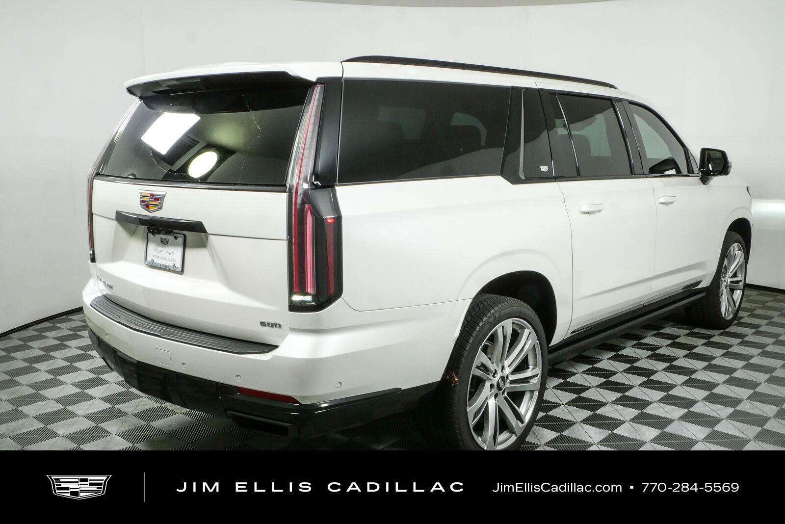 Certified 2025 Cadillac Escalade ESV Sport Platinum AWD/4WD image 3