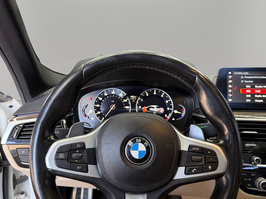 Used 2017 BMW 540i w/ M Sport Package RWD image 17