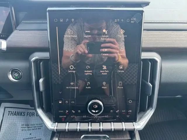 New 2026 GMC Acadia Denali w/ Super Cruise Package FWD image 30