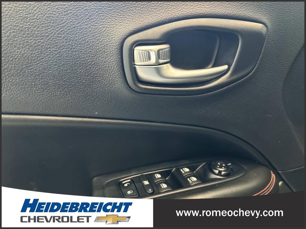 Used 2018 Jeep Compass Trailhawk w/ Navigation Group AWD/4WD image 9