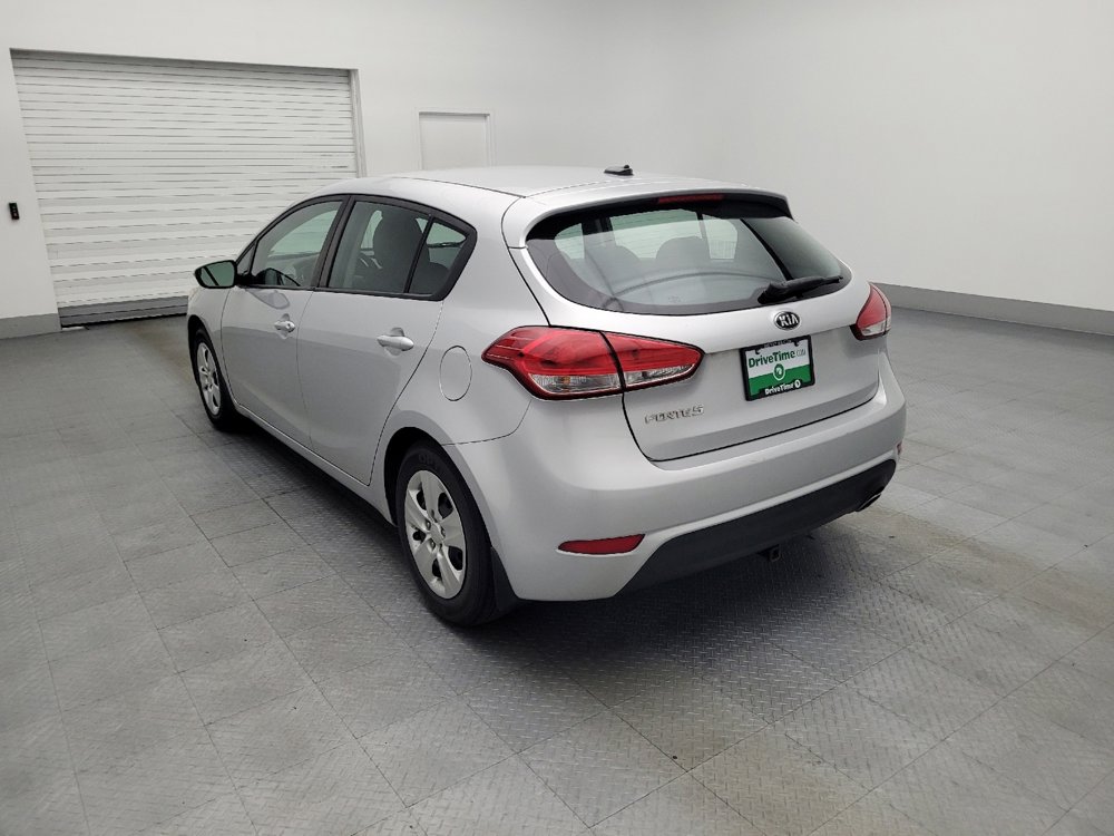 Used 2017 Kia Forte LX image 5