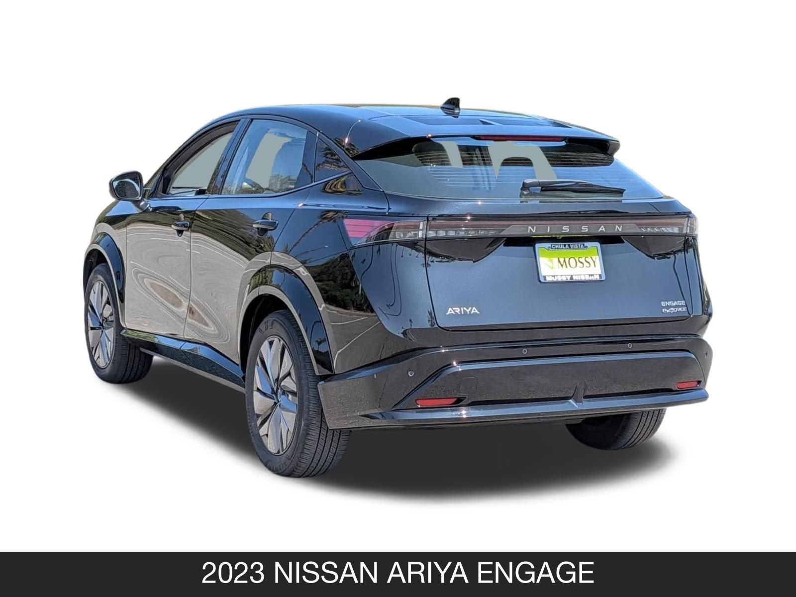 Used 2023 Nissan Ariya AWD image 7