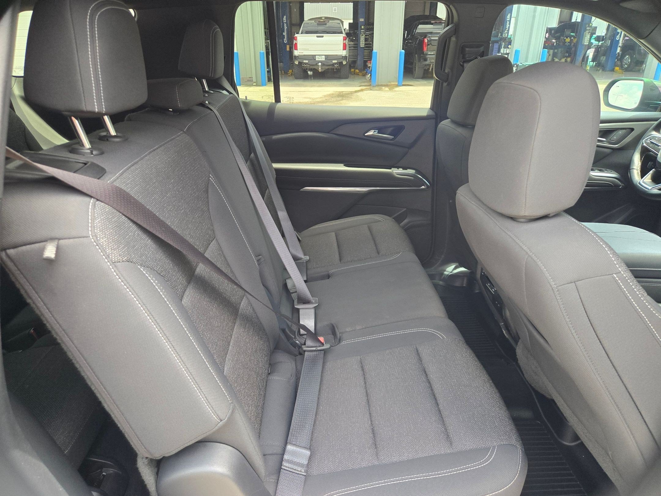 Certified 2024 Chevrolet Traverse LS FWD image 22