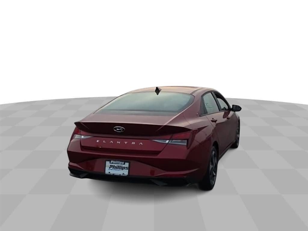Used 2023 Hyundai Elantra SEL w/ Convenience Package image 8