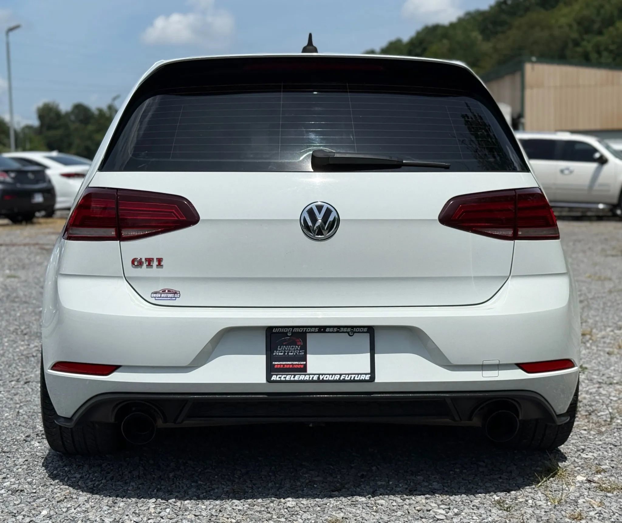 Used 2020 Volkswagen GTI SE image 5
