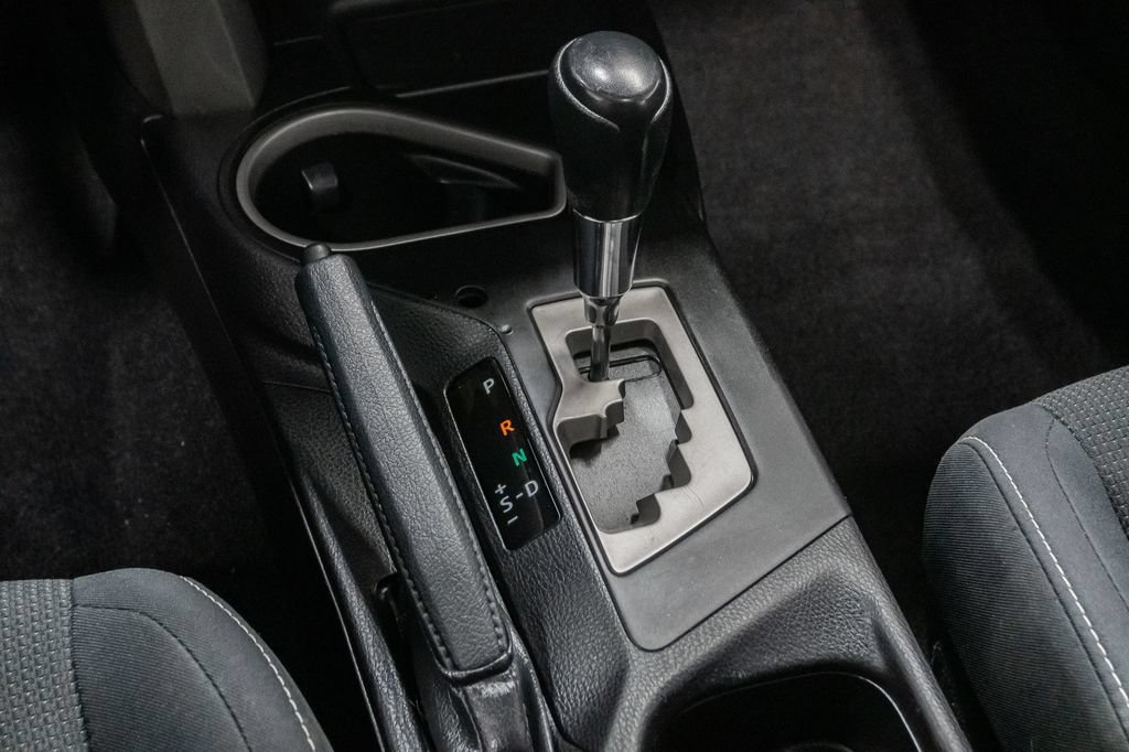 Used 2018 Toyota RAV4 XLE AWD/4WD image 20