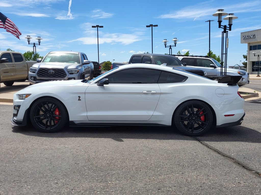 Used 2020 Ford Mustang Shelby GT500 w/ Carbon Fiber Track Pack RWD image 16
