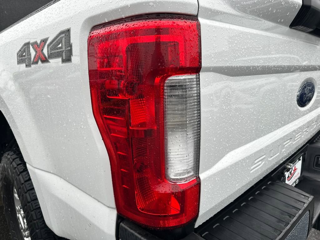 Used 2017 Ford F250 XLT w/ Camper Package image 10