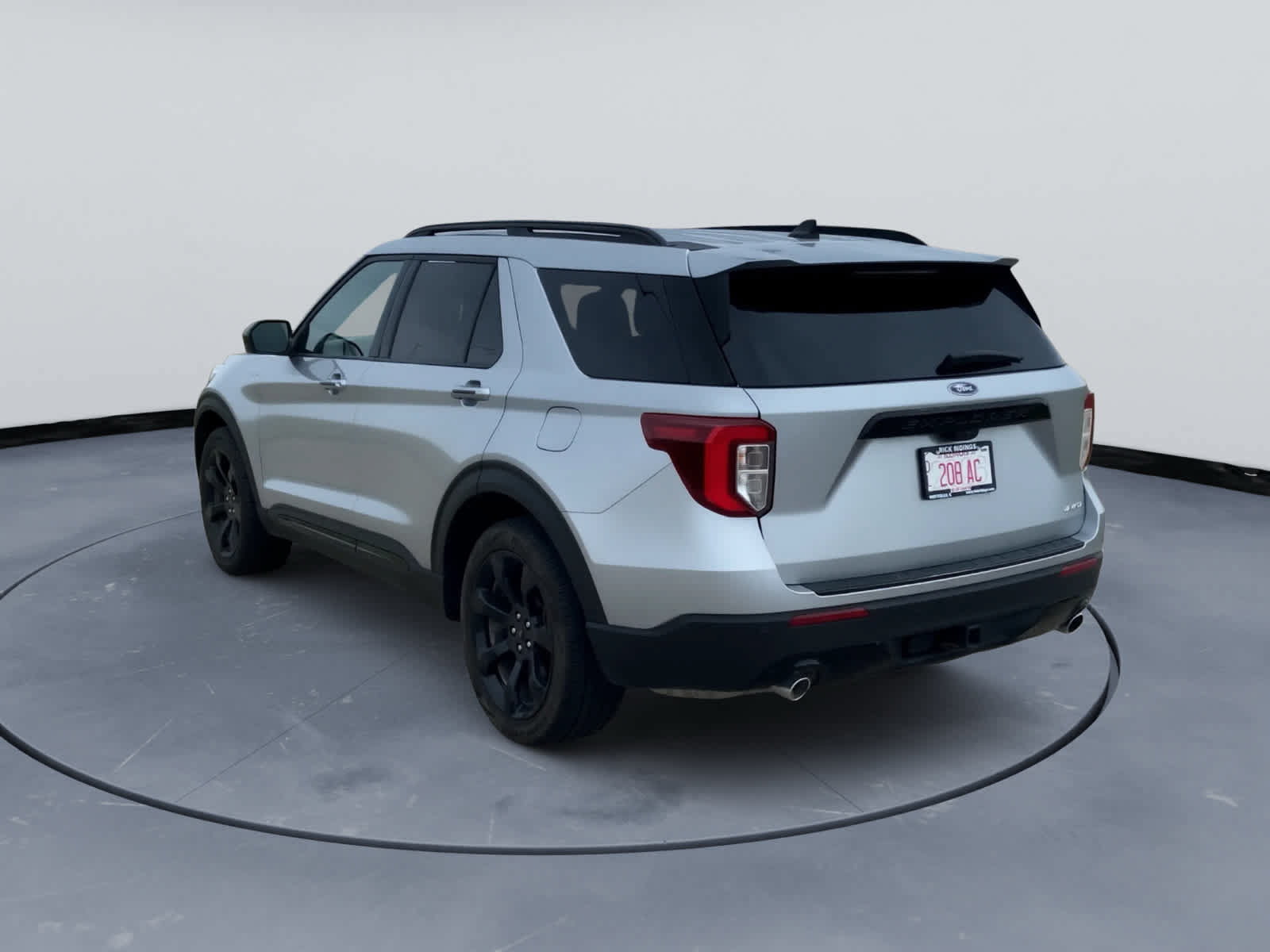 Used 2023 Ford Explorer ST-Line w/ Class IV Trailer Tow Package AWD/4WD image 9