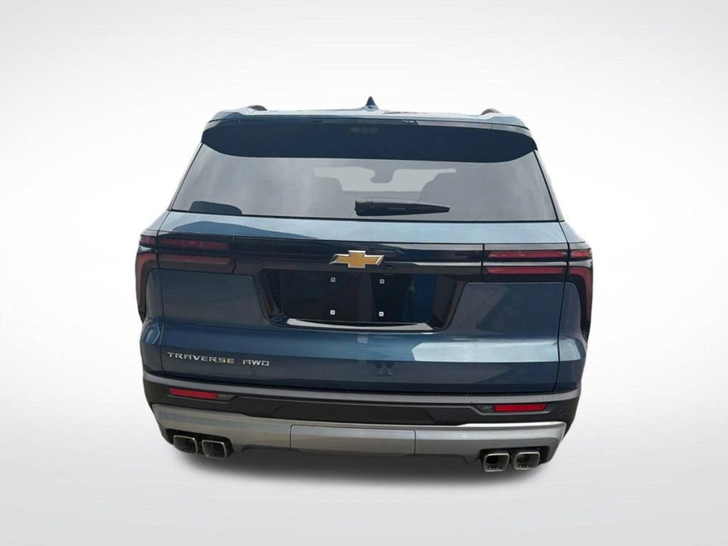 New 2026 Chevrolet Traverse LT w/ Driver Confidence Package AWD/4WD image 7