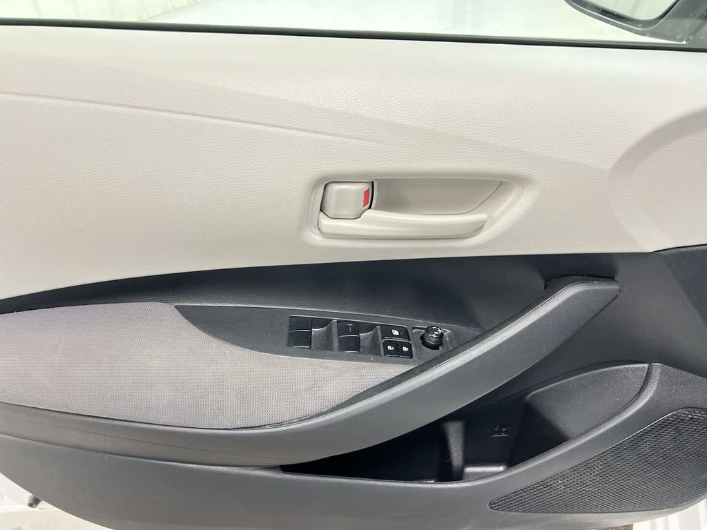 Used 2023 Toyota Corolla LE FWD image 21