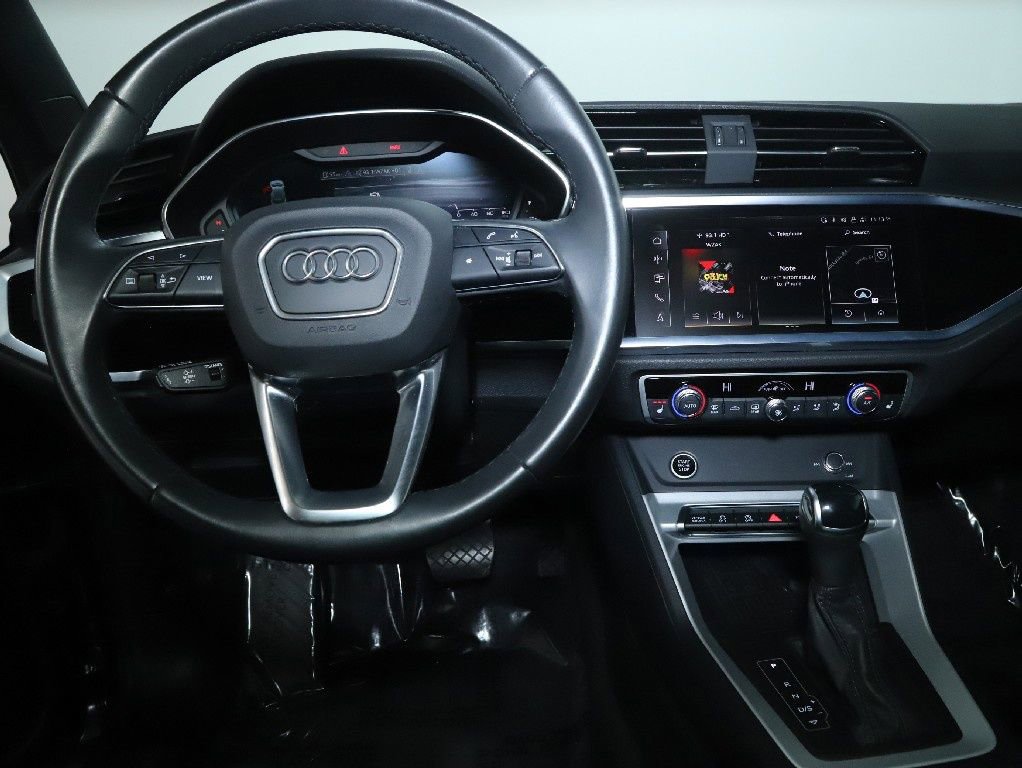 Used 2024 Audi Q3 2.0T Premium Plus w/ Premium Plus Package image 30