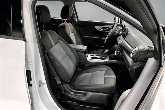 Used 2025 Chevrolet Blazer LT image 27