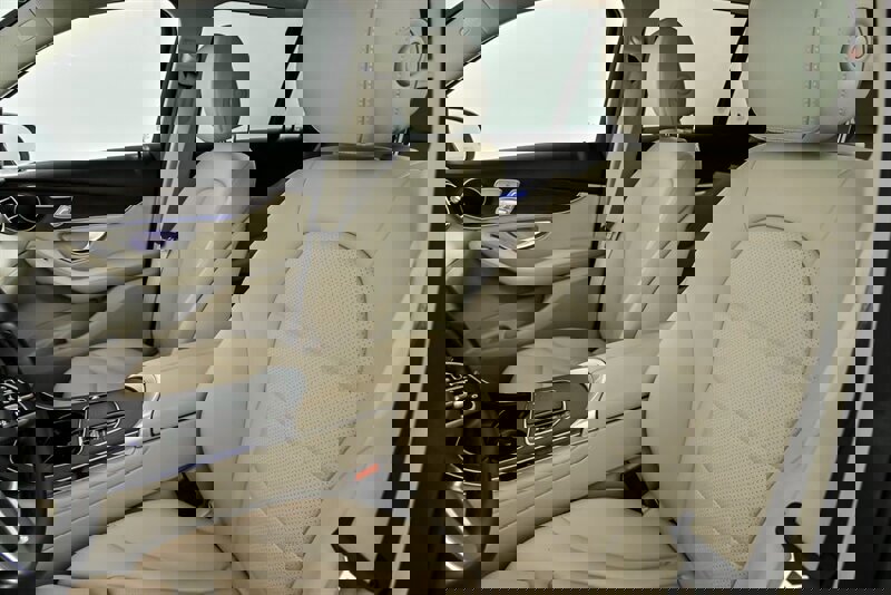 Used 2022 Mercedes-Benz GLC 300 4MATIC image 21