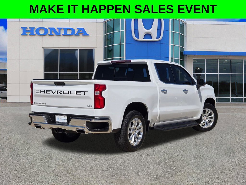 Used 2023 Chevrolet Silverado 1500 LTZ AWD/4WD image 3