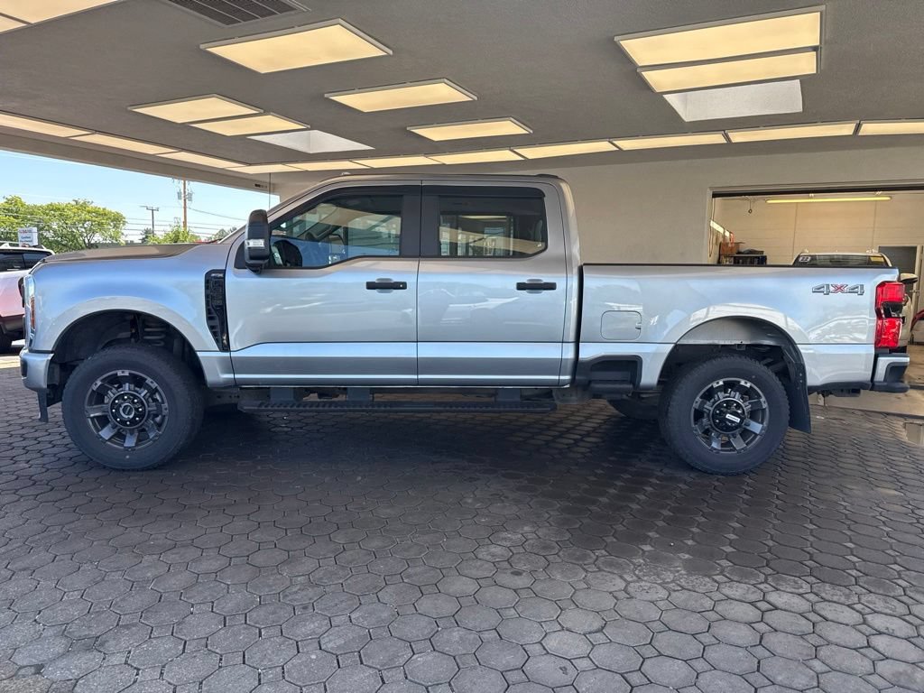 Used 2024 Ford F350 XL w/ STX Appearance Package AWD/4WD image 9