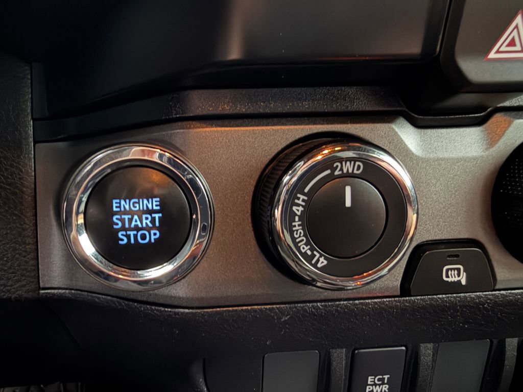 Used 2022 Toyota Tacoma TRD Off-Road image 21