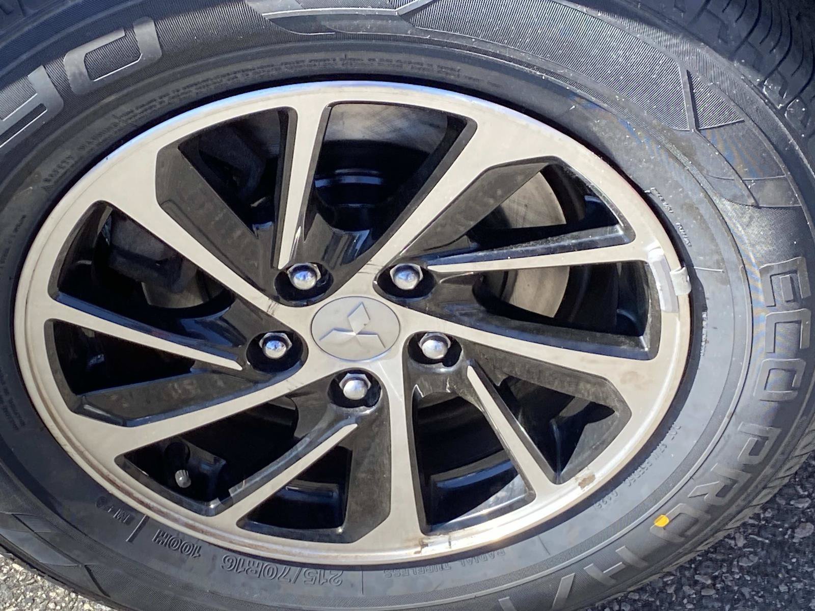 Used 2020 Mitsubishi Eclipse Cross ES FWD image 23