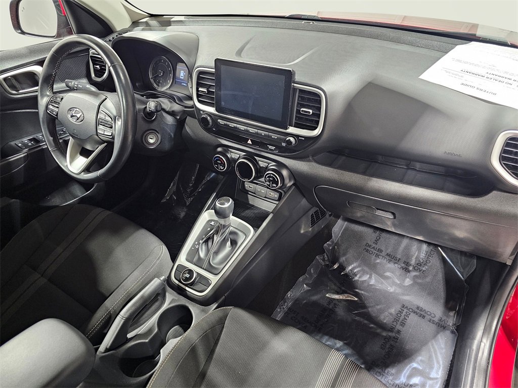Used 2022 Hyundai Venue SEL image 14