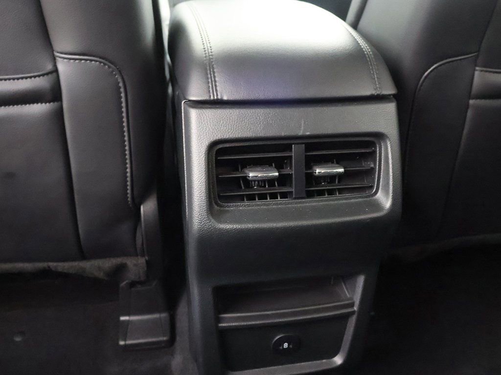 Used 2024 Ford Edge SEL image 47