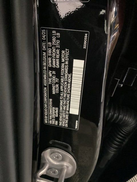 New 2026 Volvo V60 B5 Cross Country Plus w/ Climate Package image 15