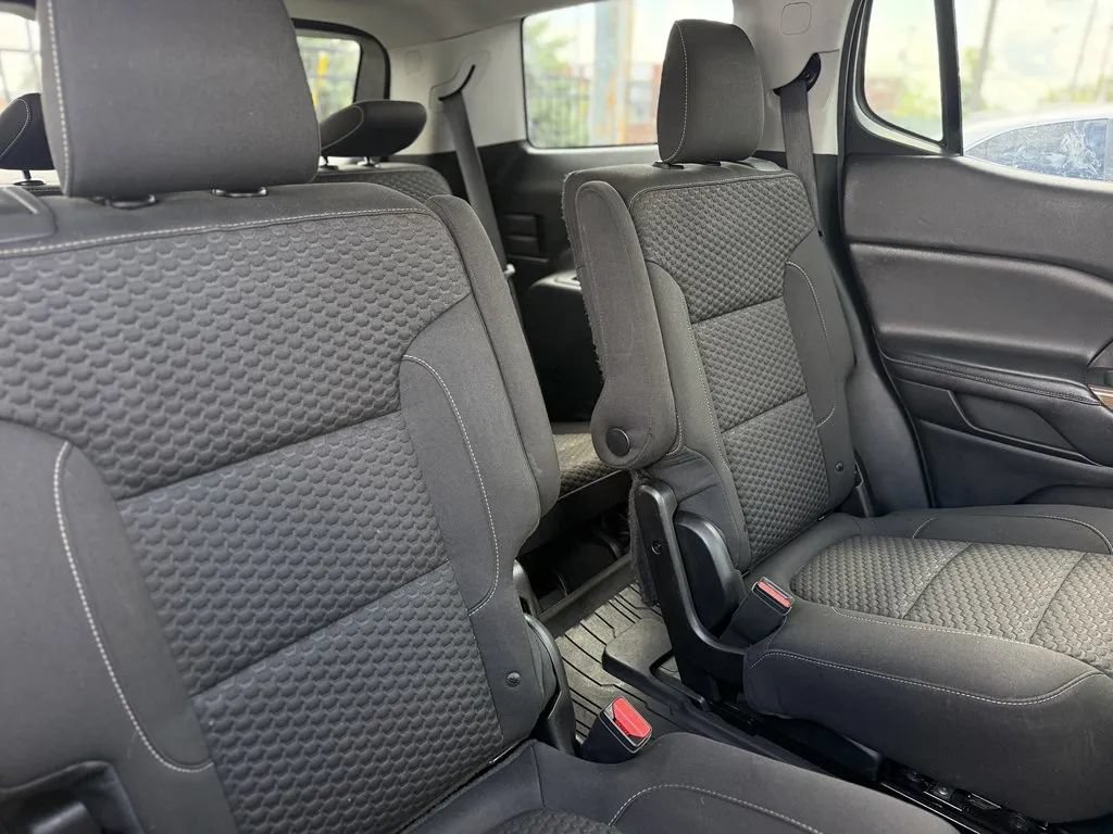 Used 2019 GMC Acadia SLE w/ Driver Alert Package I AWD/4WD image 17