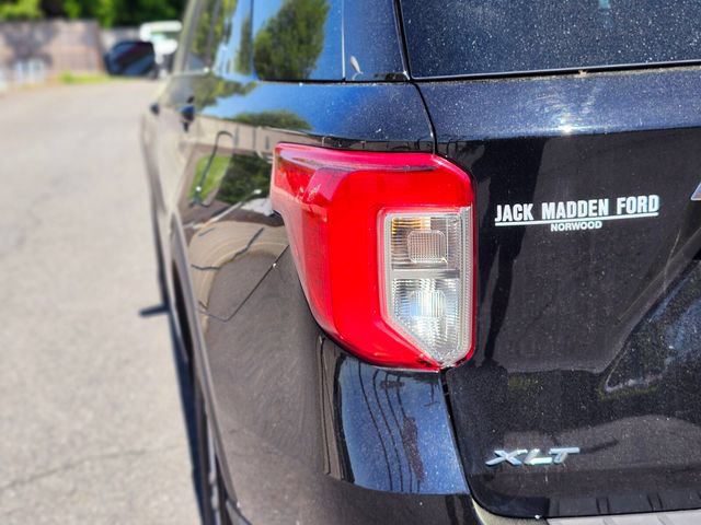 Certified 2022 Ford Explorer XLT w/ Class IV Trailer Tow Package AWD/4WD image 9