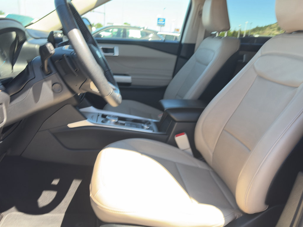 Used 2020 Ford Explorer Limited w/ Class III Trailer Tow Package AWD/4WD image 12