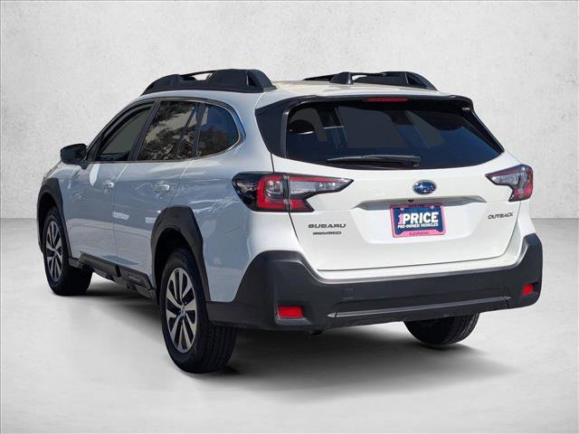 Used 2025 Subaru Outback Premium image 8