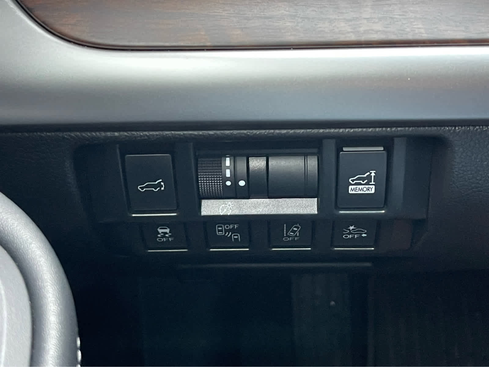 Used 2018 Subaru Outback 3.6R Limited image 17