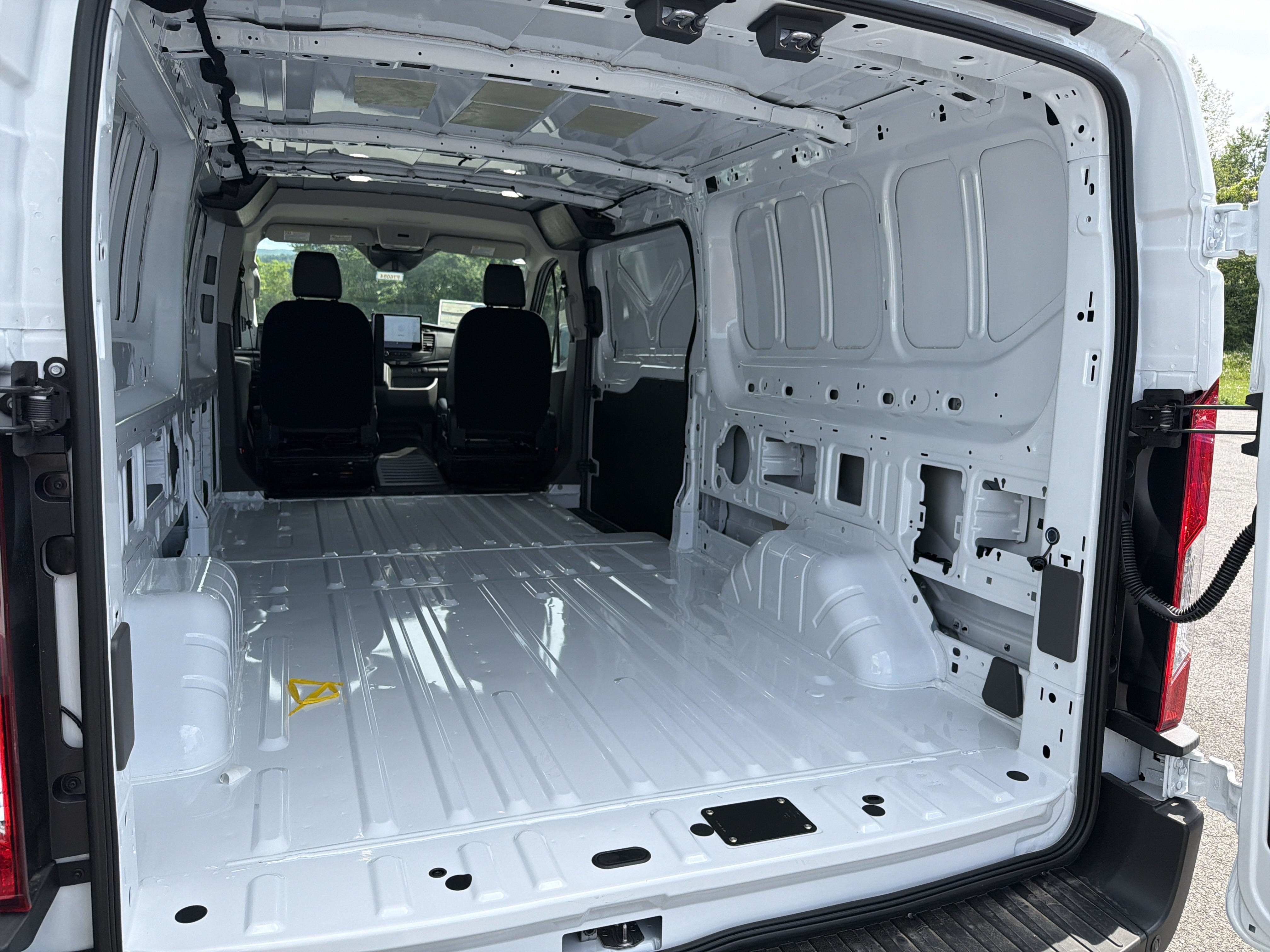 New 2026 Ford Transit 150 Low Roof RWD image 22
