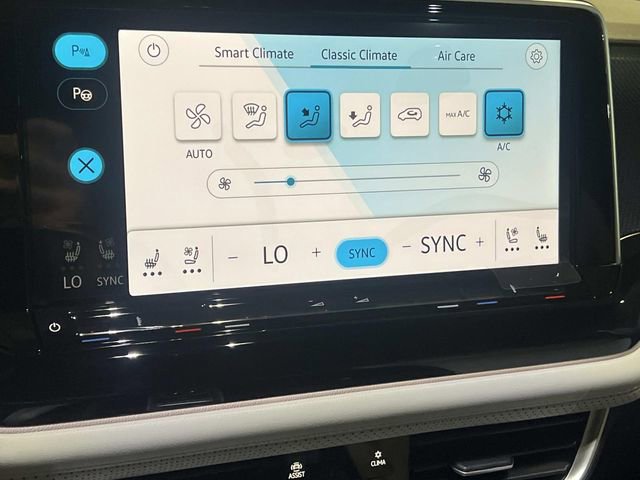 New 2026 Volkswagen Atlas Cross Sport SEL Premium R-Line image 18