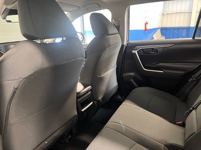 Used 2021 Toyota RAV4 LE w/ Carpet Mat Package (TMS) image 18