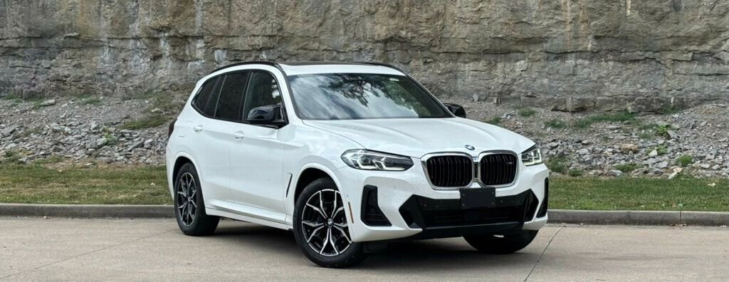 Used 2023 BMW X3 M40i image 2
