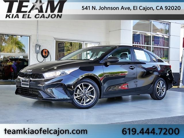 Certified 2023 Kia Forte LXS image 2