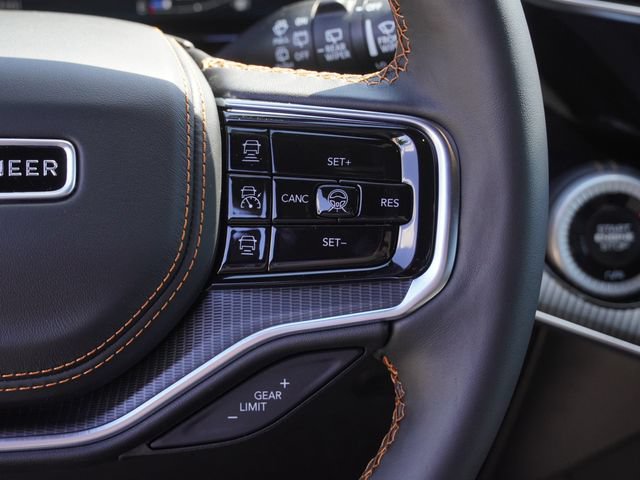 New 2026 Jeep Grand Wagoneer Summit AWD/4WD image 30