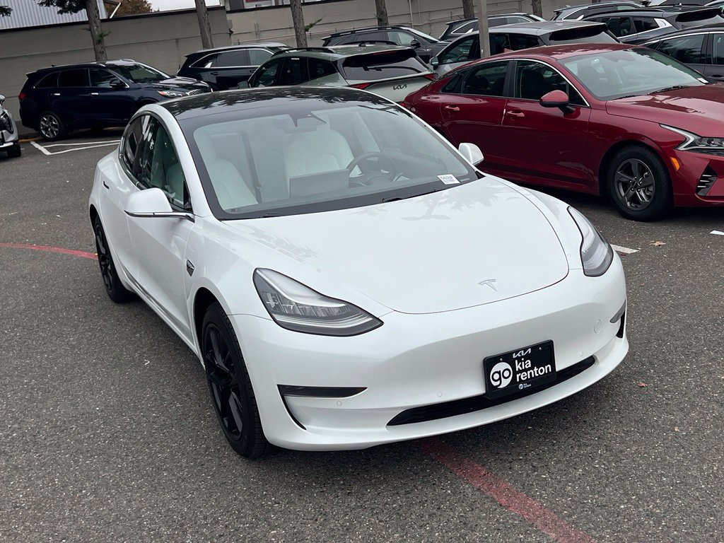 Used 2020 Tesla Model 3 Standard Range Plus RWD image 7