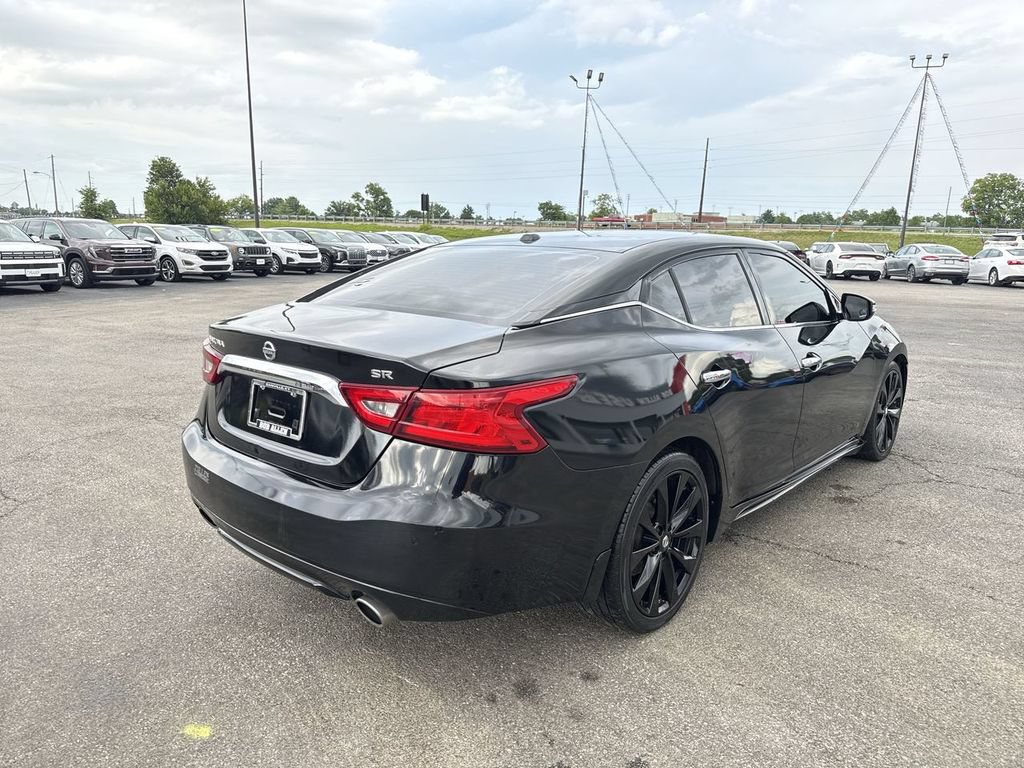 Used 2017 Nissan Maxima SR FWD image 5