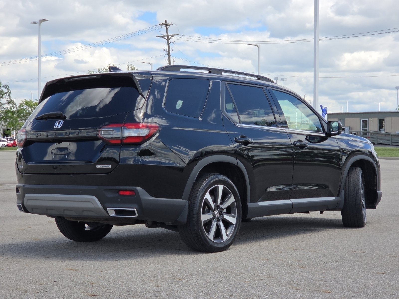 Used 2025 Honda Pilot Touring image 20