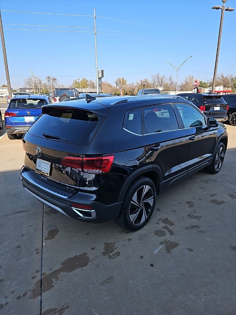 Used 2024 Volkswagen Taos SE image 5