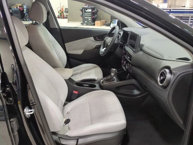 Used 2023 Hyundai Kona SEL image 9