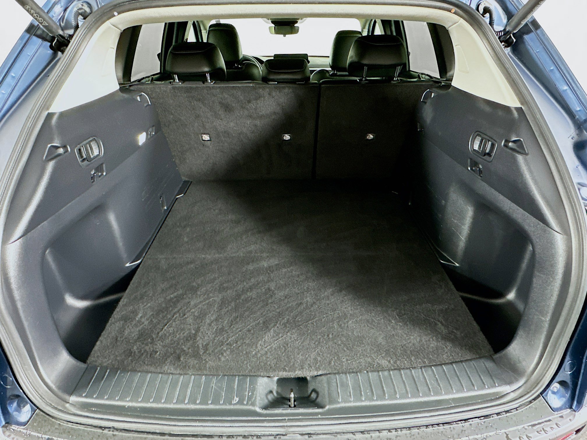 Used 2025 MAZDA CX-50 AWD 2.5 S w/ Premium Package image 31