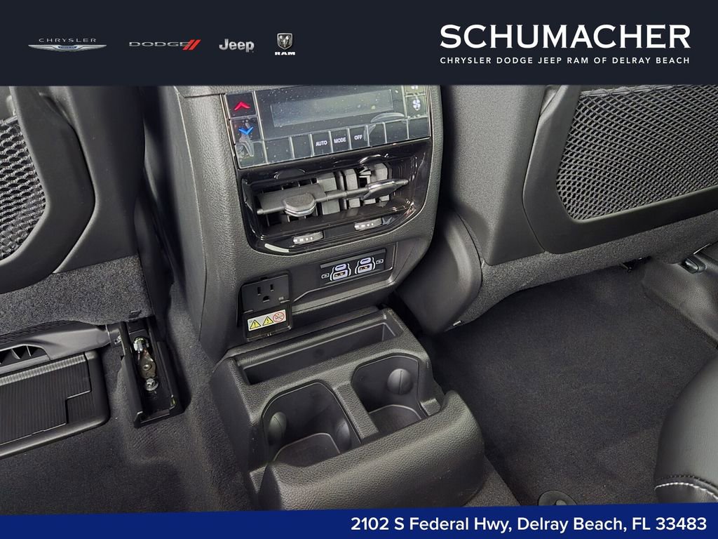 New 2025 Jeep Grand Cherokee L Laredo RWD image 11