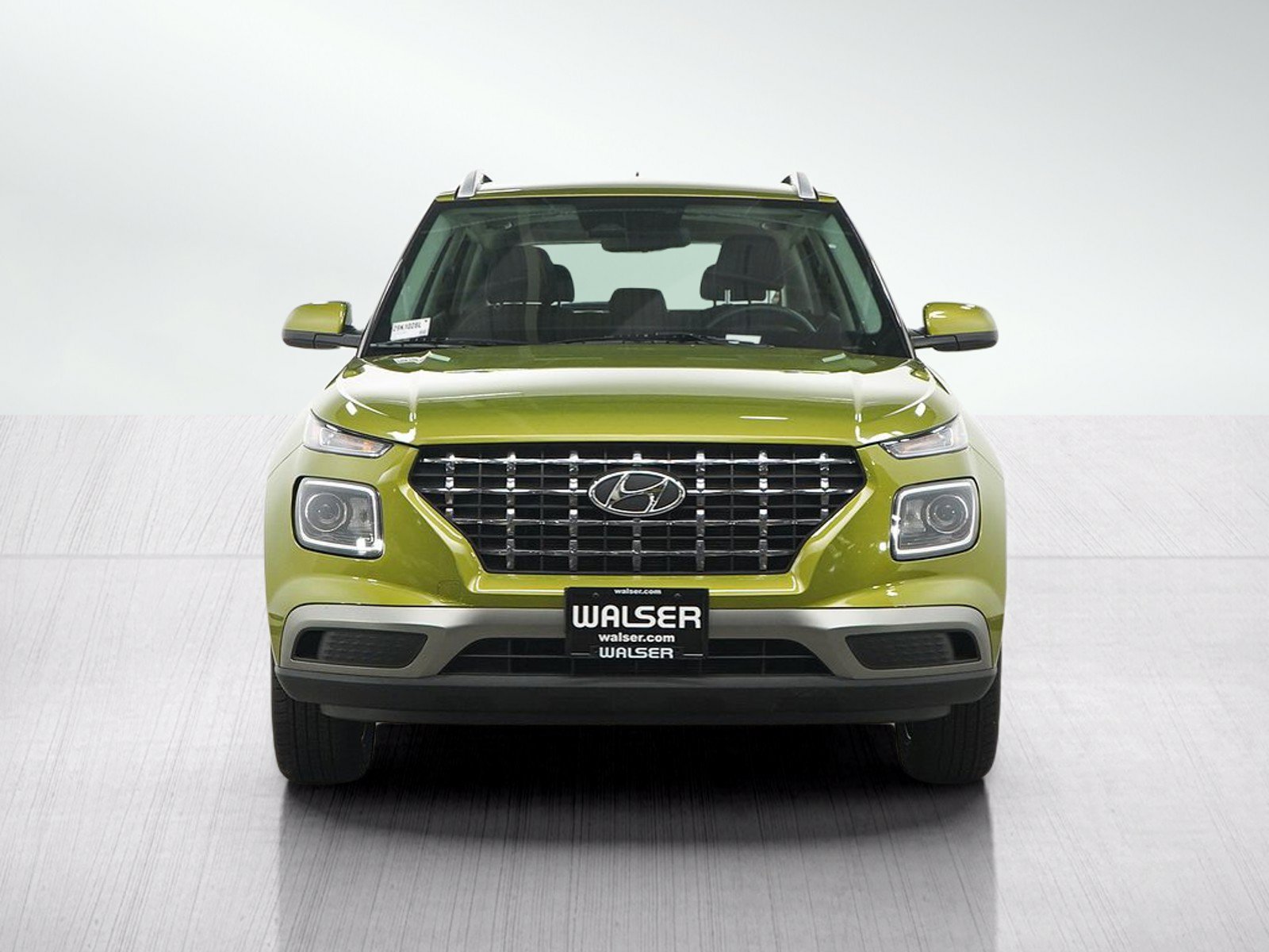 Used 2024 Hyundai Venue SEL FWD image 9