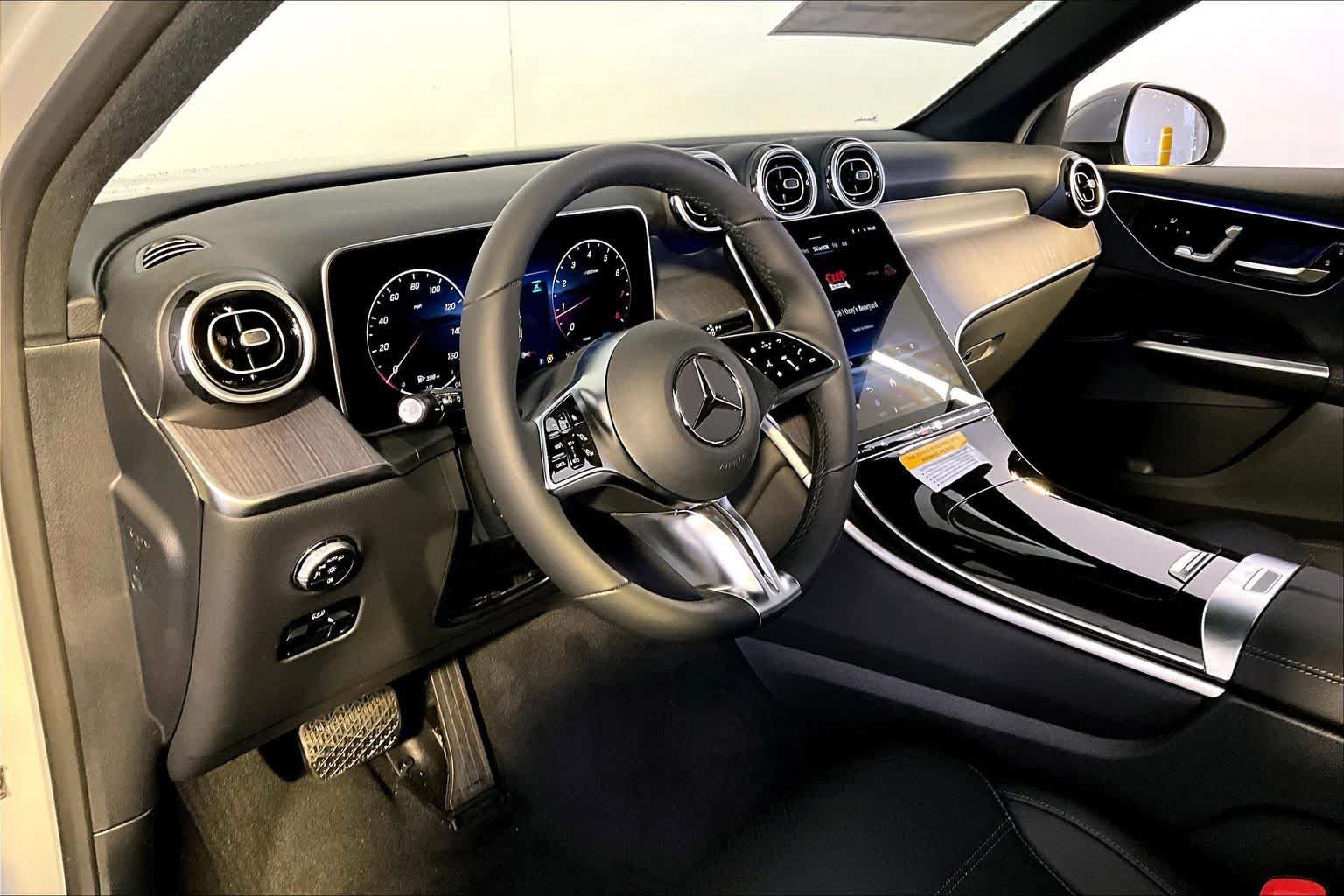 New 2026 Mercedes-Benz GLC 300 4MATIC image 9