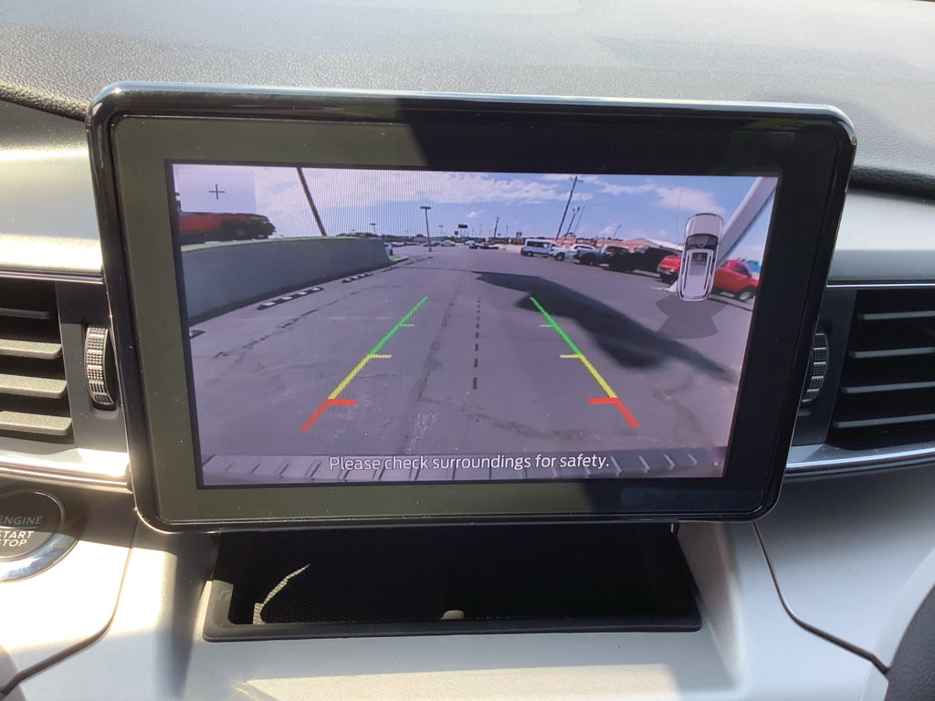 Used 2022 Ford Explorer XLT w/ Equipment Group 202A image 17