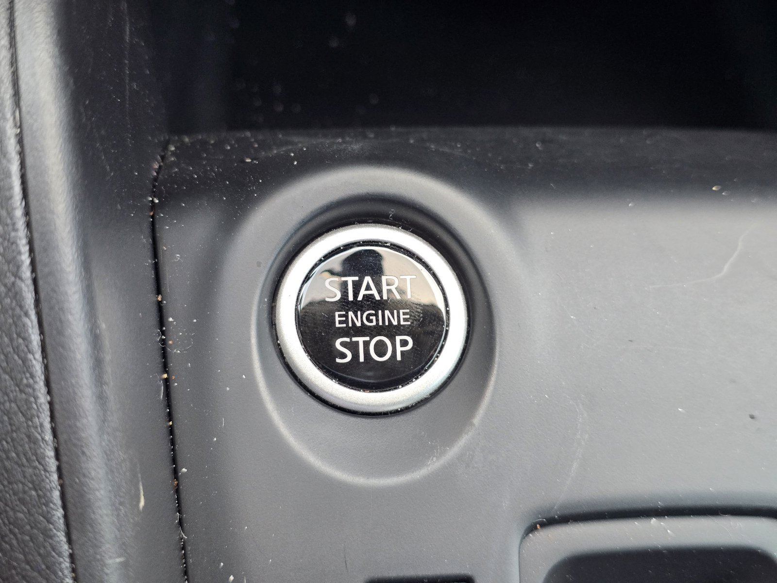Certified 2025 Nissan Kicks Play S FWD image 21